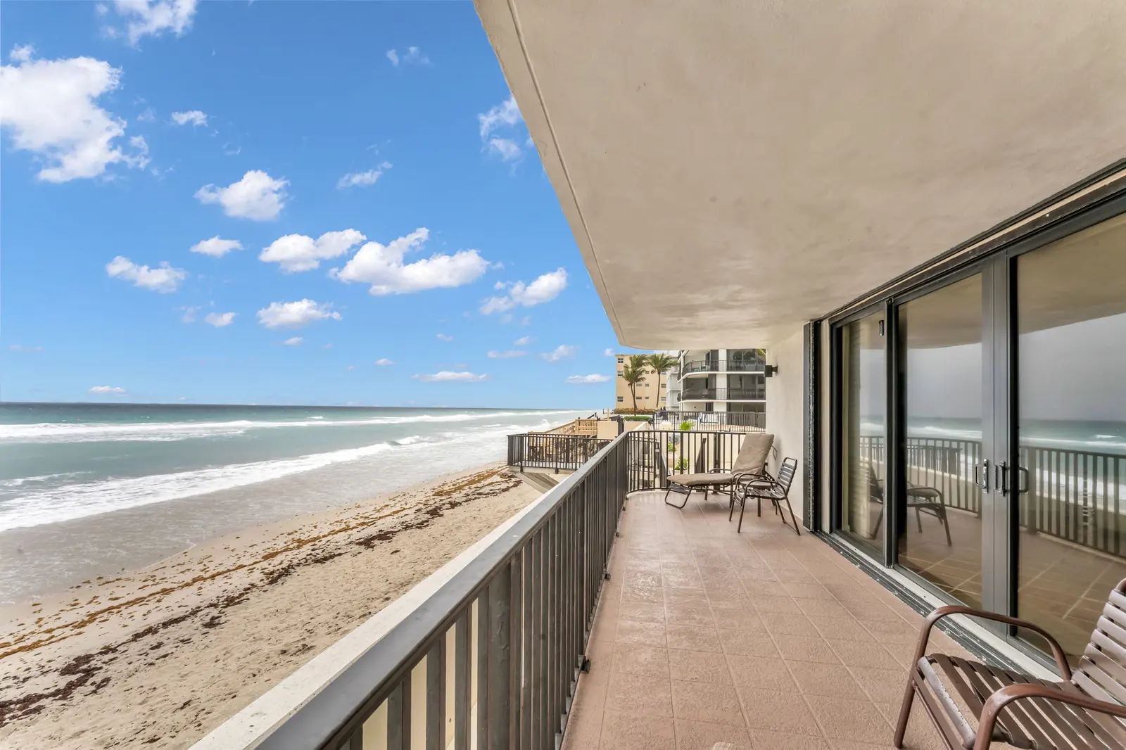 Beachfront balcony in South Palm Beach