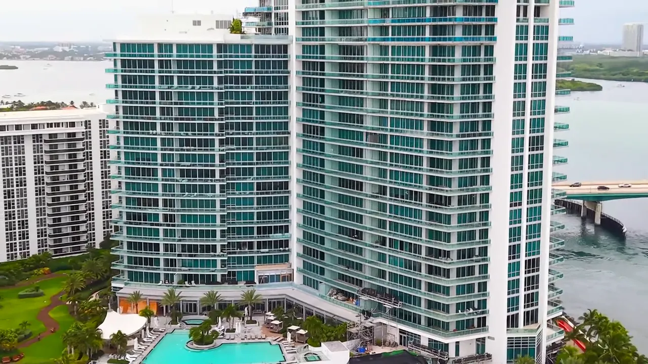 Oceanfront condo · Bal Harbour